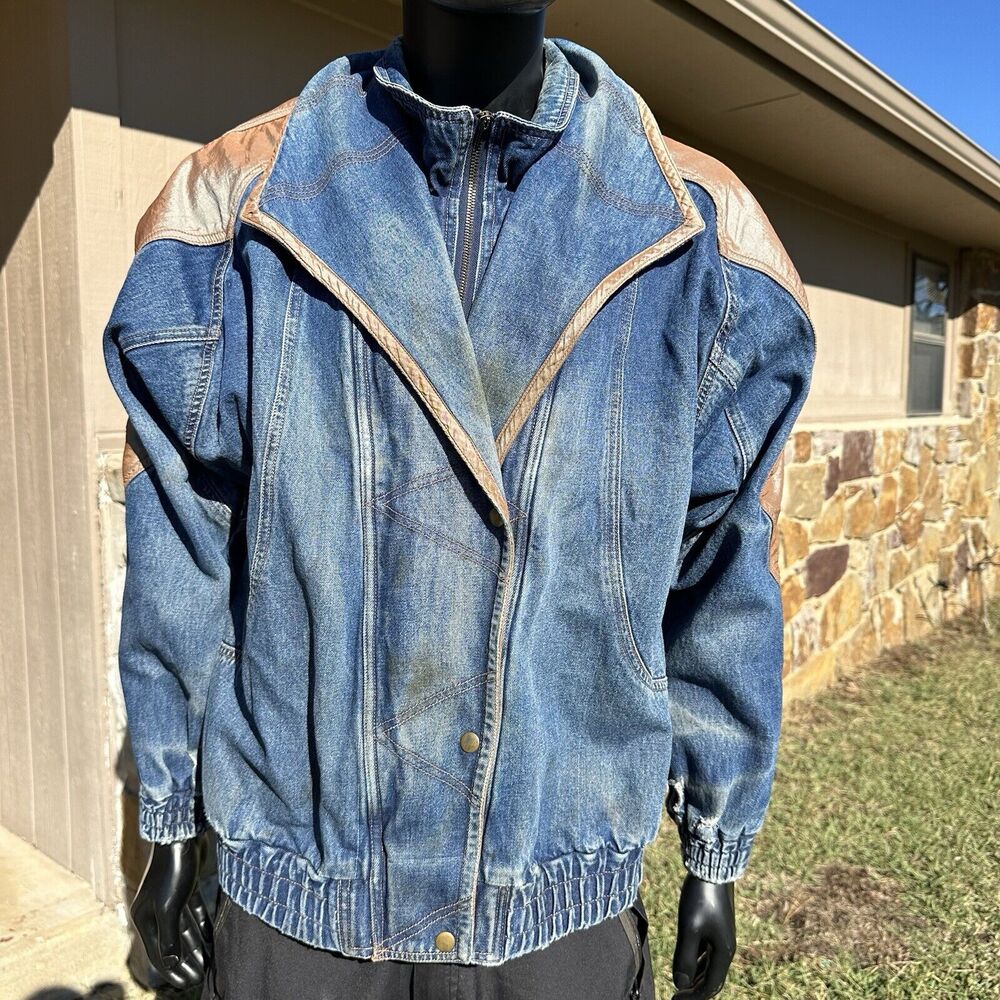 Lavon by Cheerful Corp Jean Jacket Women Size Large Blue Distressed‎